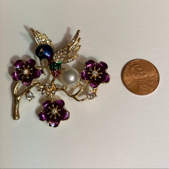 Hummingbird on Flowering Branch Brooch!! - Picture 5 of 7
